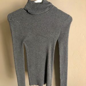 Simple grey turtle neck